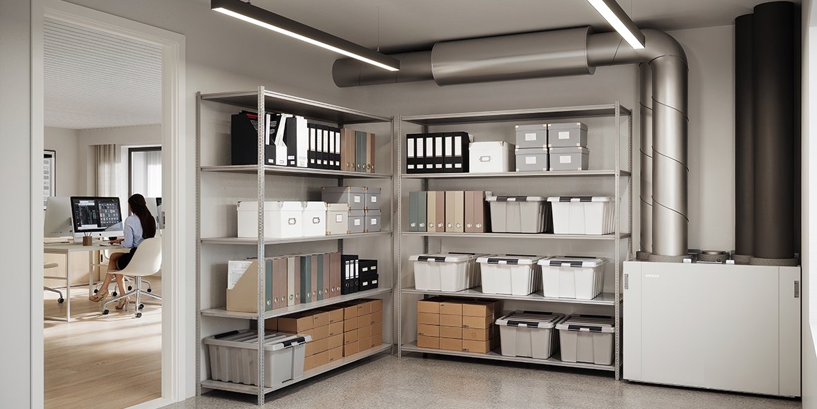 Nordic S7 SW installert i kontorførråd med hyllesystem og ventilasjonskanaler