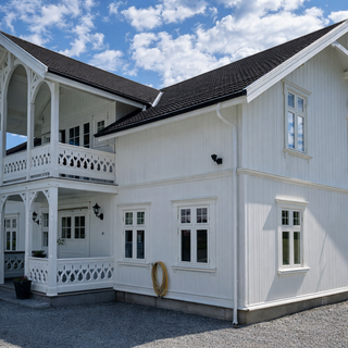 EcoNordic Indoor Climate Heat Pump installed in detached house in Flateby
