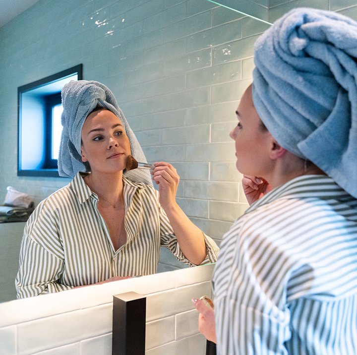 Using bathroom with proper moisture ventilation