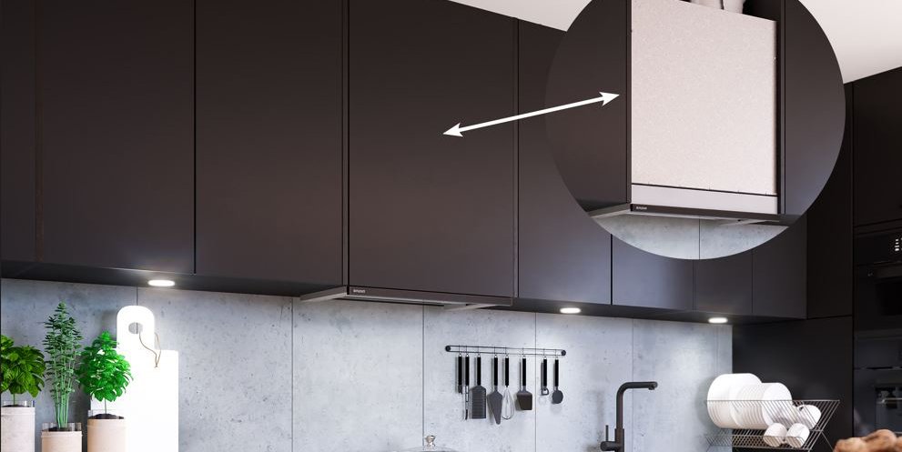 Nordic ventilasjonsaggregat diskret integrert i overskap på kjøkken i moderne bolig.